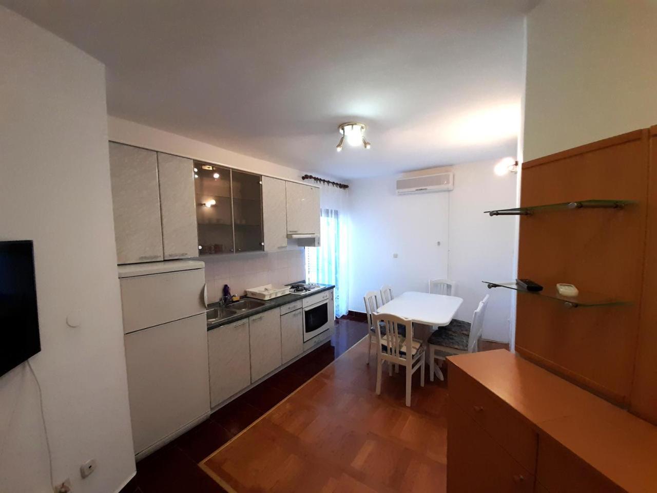 Apartments Nikolas Водице Экстерьер фото