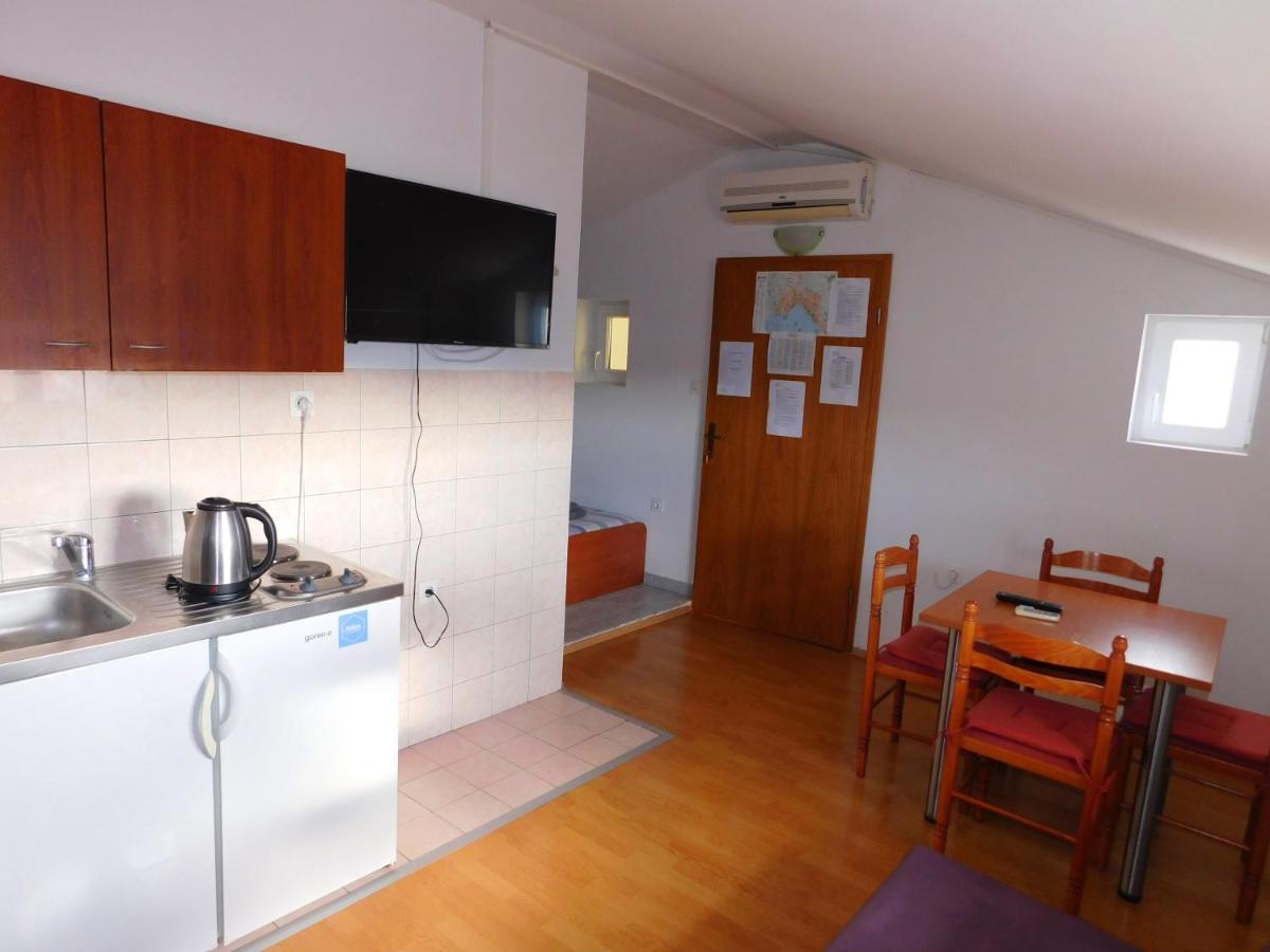 Apartments Nikolas Водице Экстерьер фото