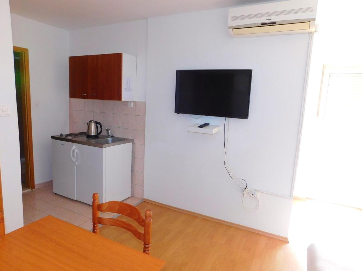 Apartments Nikolas Водице Экстерьер фото